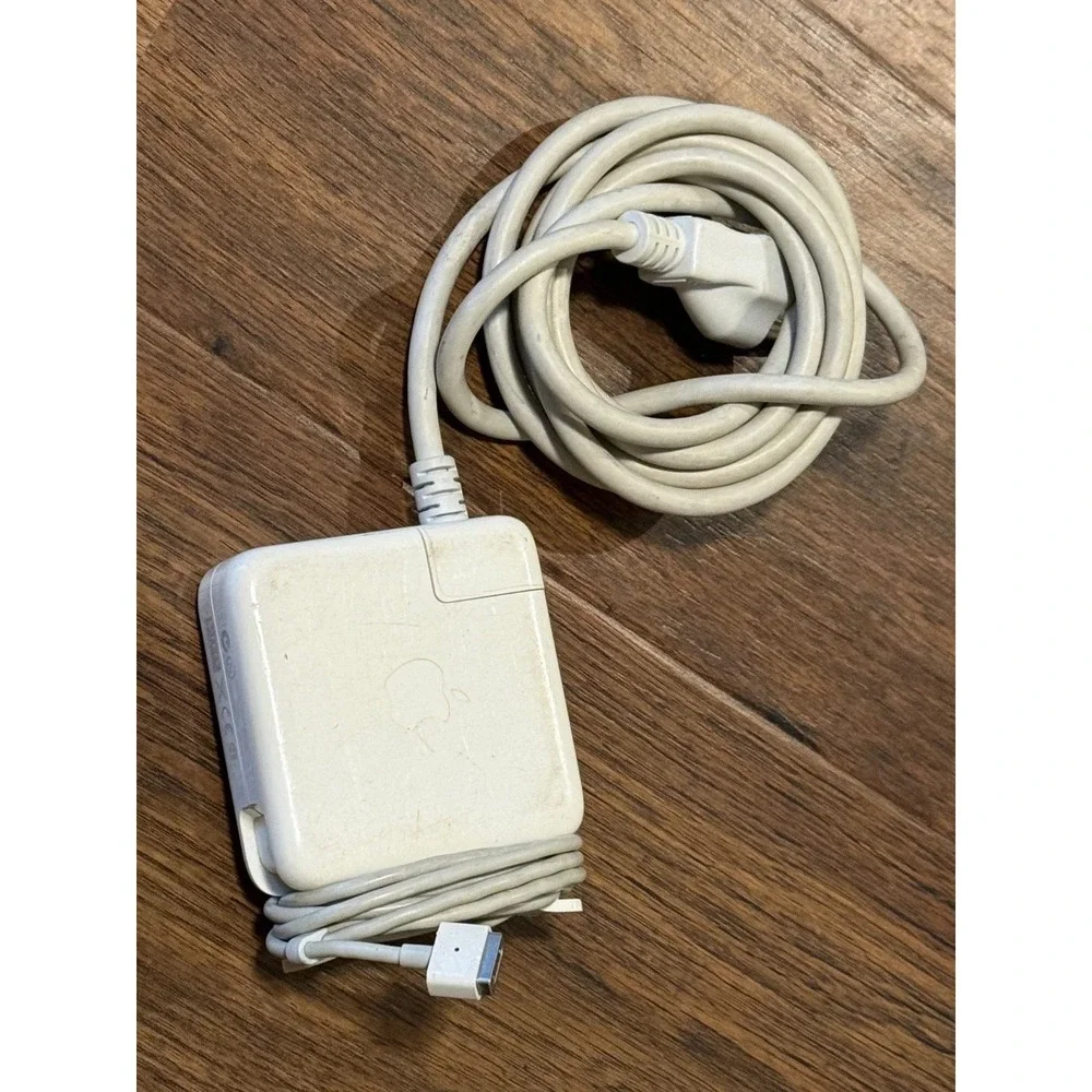 Apple 60W MagSafe Power Adapter A1344 MacBook Pro 13 Charger White with AC Cord